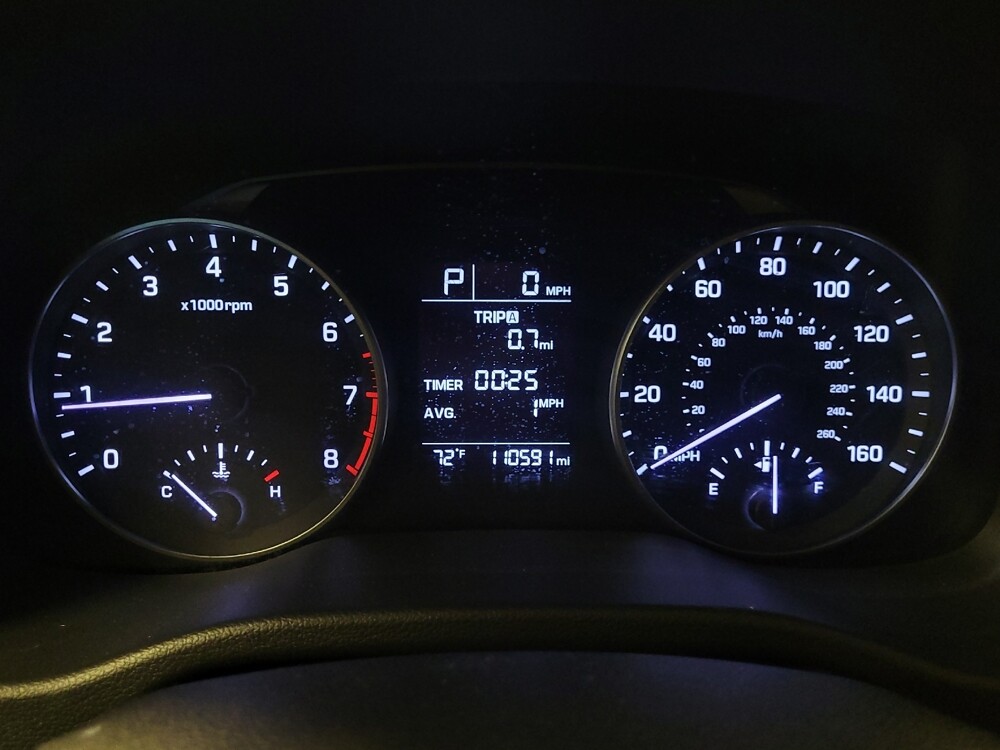 2017 Hyundai Elantra in Des Moines, IA 50310 - 18066040 23