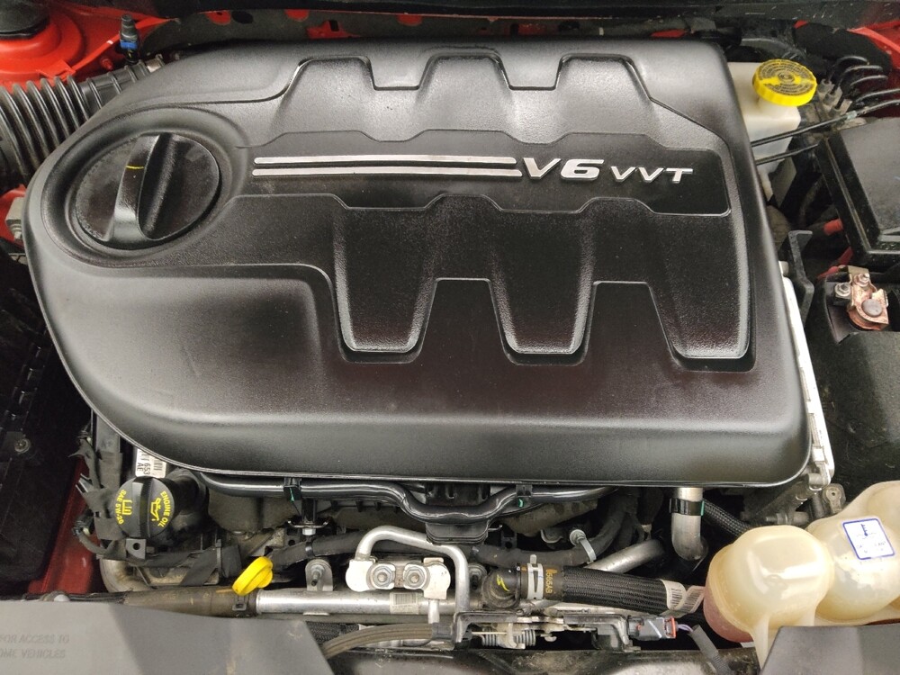 2019 Jeep Cherokee in Miami, FL 33157 - 18066059 30