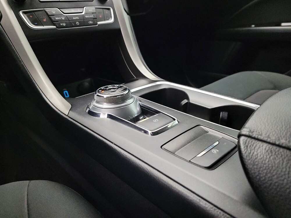 2017 Ford Fusion in Tucson, AZ 85705 - 18066076 26