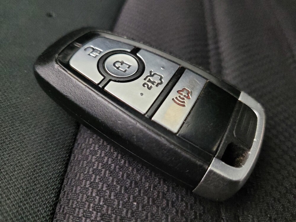 2017 Ford Fusion in Tucson, AZ 85705 - 18066076 32