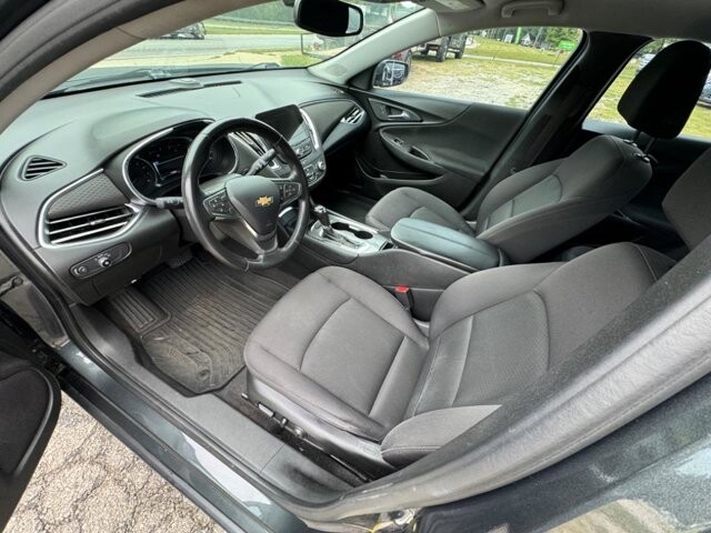 2017 Chevrolet Malibu in Flowery Branch, GA 30542 - 18066125 9