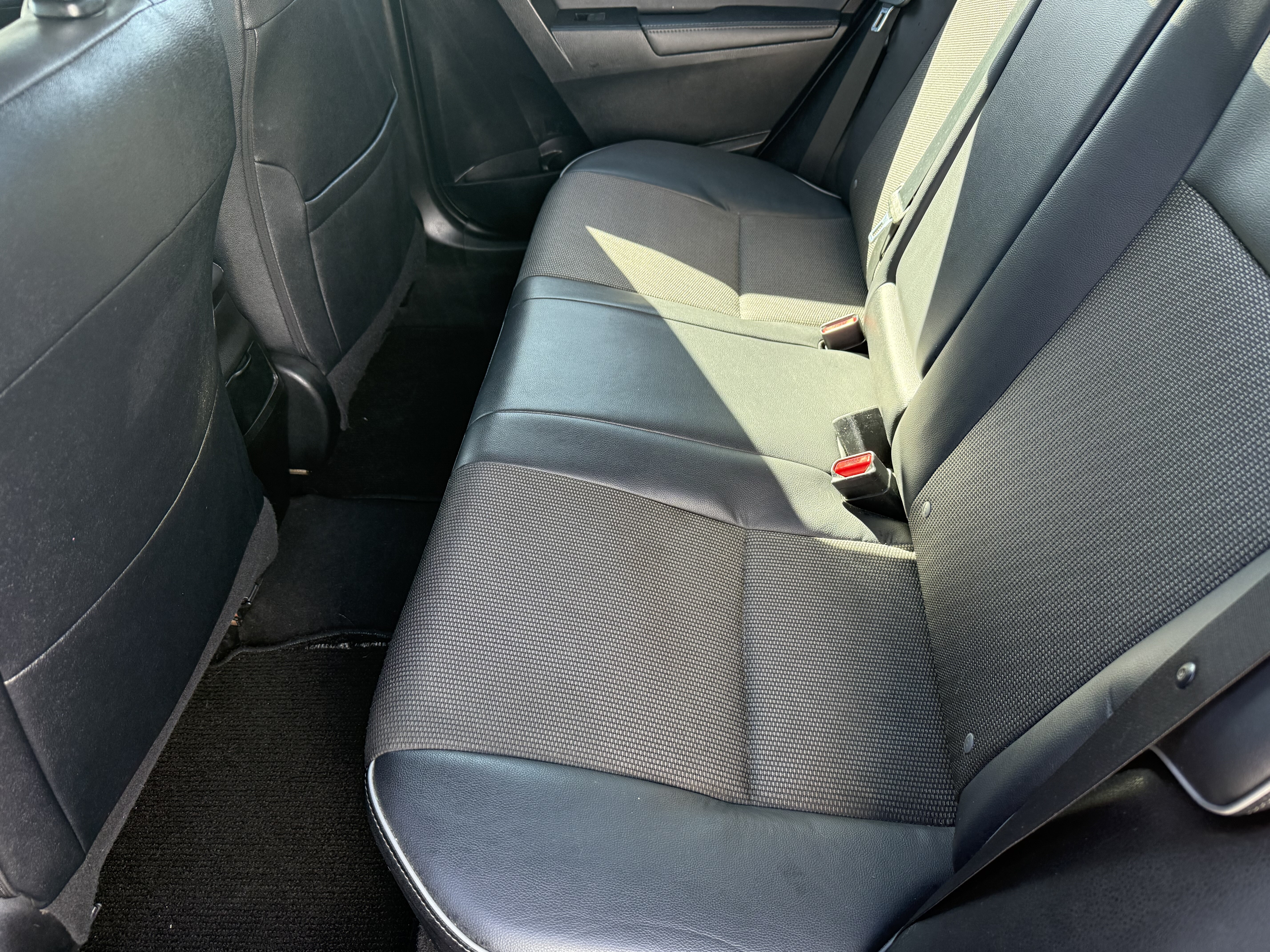 2015 Toyota Corolla in Phoenix, AZ 85022 - 18066153 8