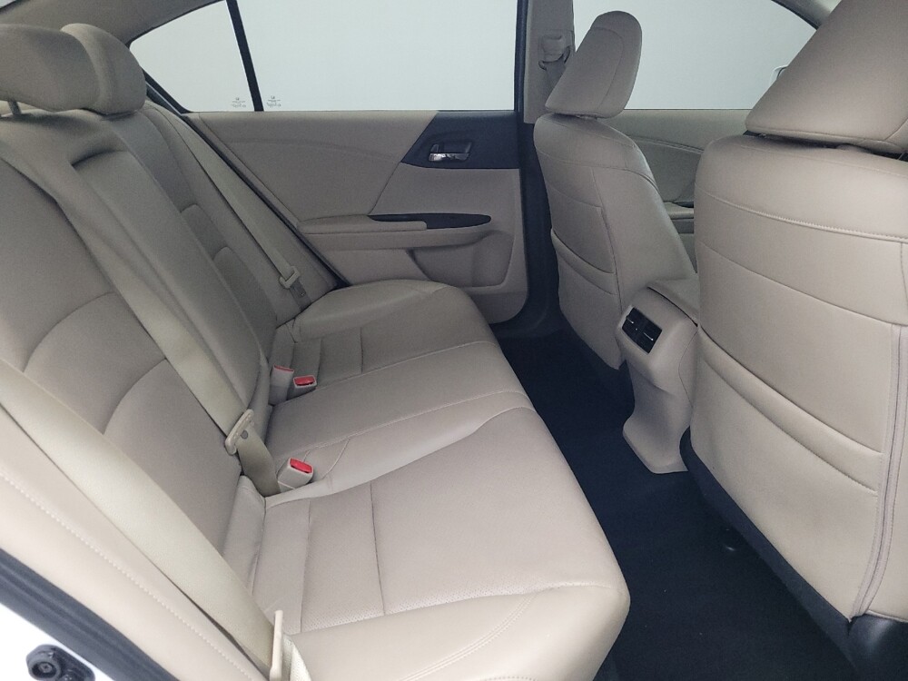 2017 Honda Accord in Hialeah, FL 33014 - 18066243 19