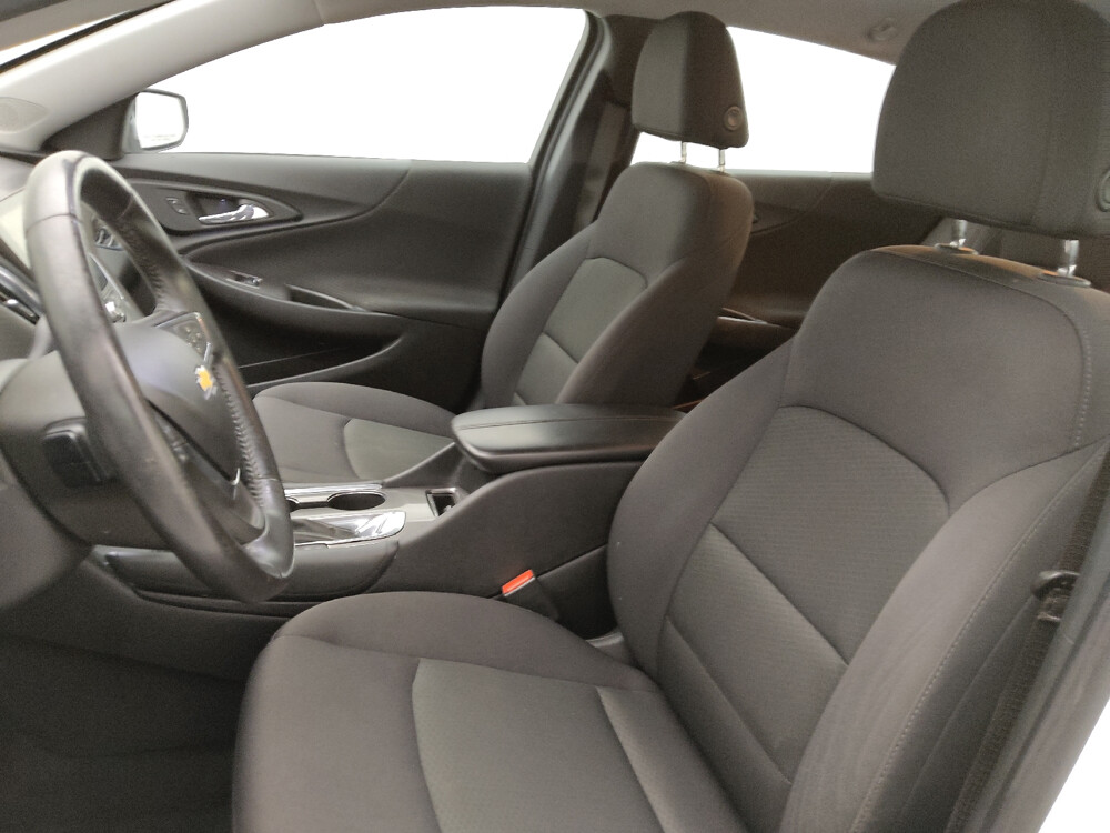 2017 Chevrolet Malibu in Greenville, NC 27834 - 18066260 17