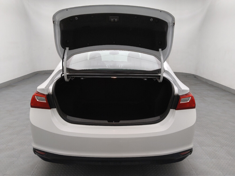 2017 Chevrolet Malibu in Greenville, NC 27834 - 18066260 29