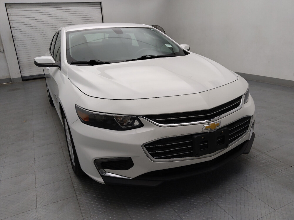 2017 Chevrolet Malibu in Greenville, NC 27834 - 18066260 14
