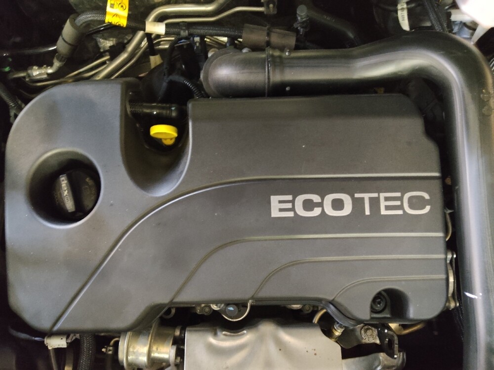 2022 Chevrolet Equinox in Greensboro, NC 27407 - 18066266 30