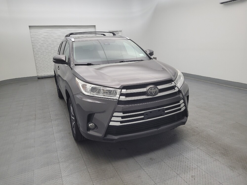 2017 Toyota Highlander in Miamisburg, OH 45342 - 18066324 14
