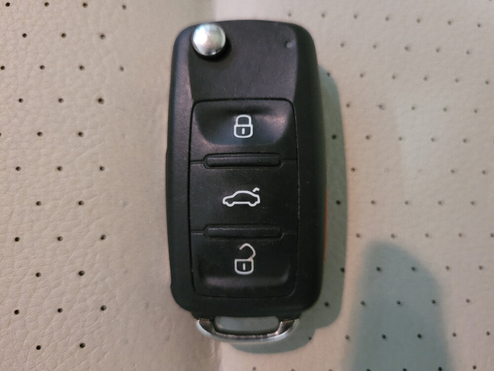 2015 Volkswagen Tiguan in Pittsburgh, PA 15237 - 18066331 32