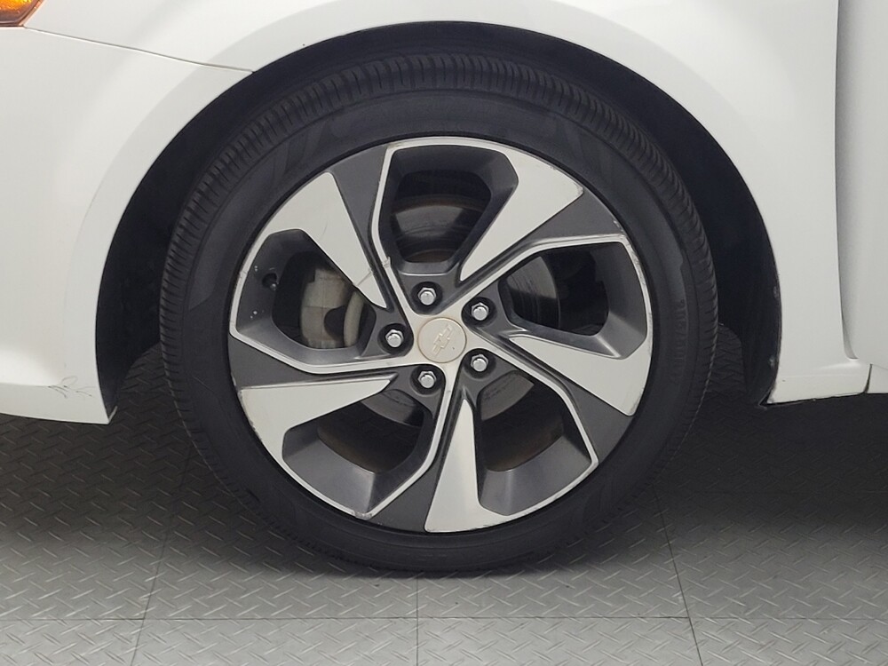 2017 Chevrolet Sonic in Lewisville, TX 75067 - 18066391 31