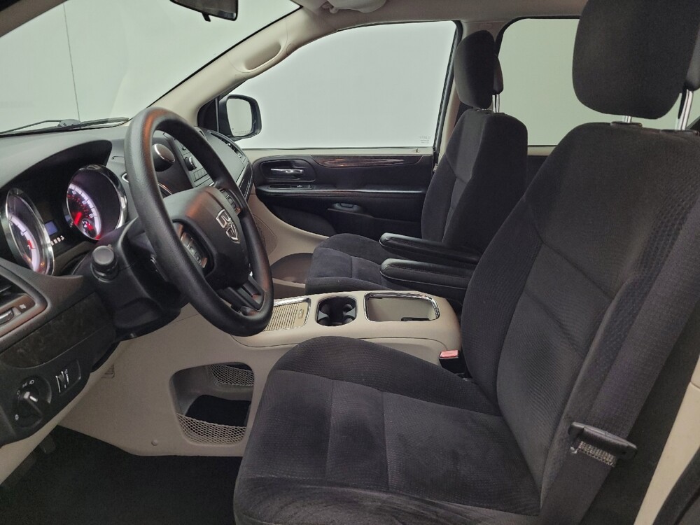 2015 Dodge Grand Caravan in Miamisburg, OH 45342 - 18066402 17