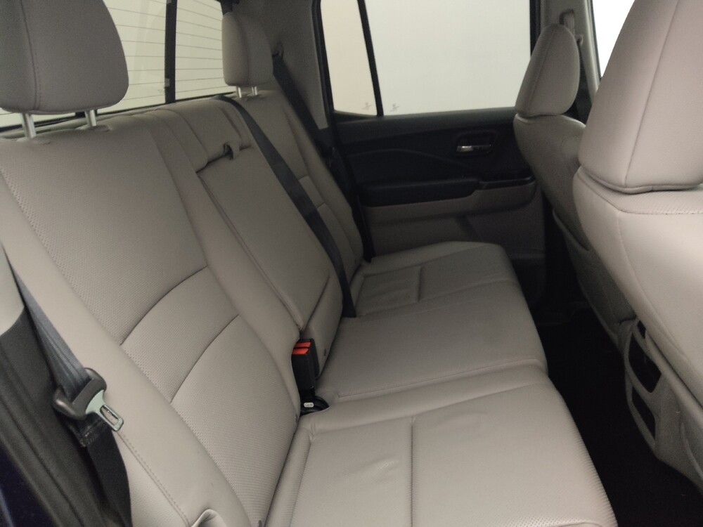 2019 Honda Ridgeline in Hialeah, FL 33014 - 18066439 19