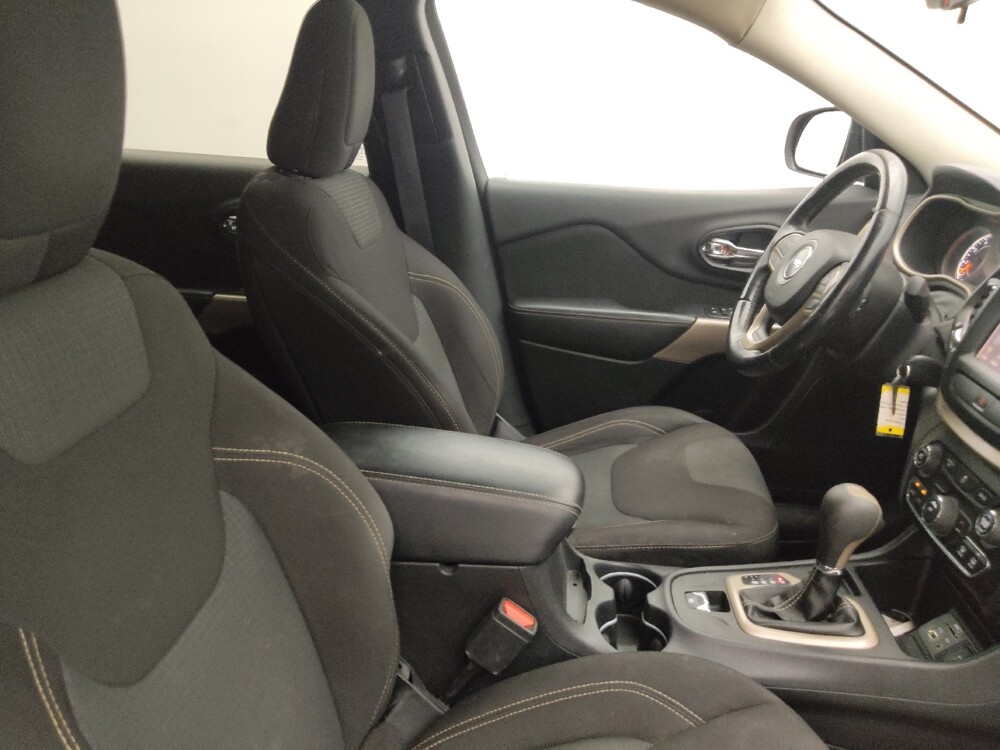 2017 Jeep Cherokee in Bradenton, FL 34207 - 18066467 21