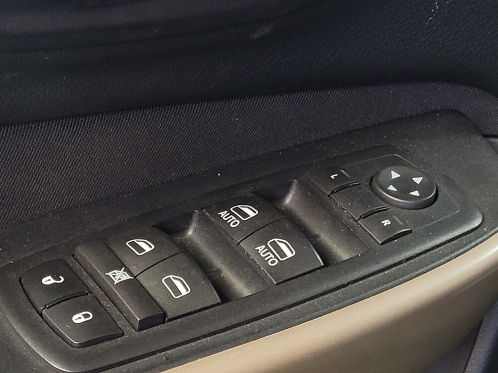 2017 Jeep Cherokee in Bradenton, FL 34207 - 18066467 27