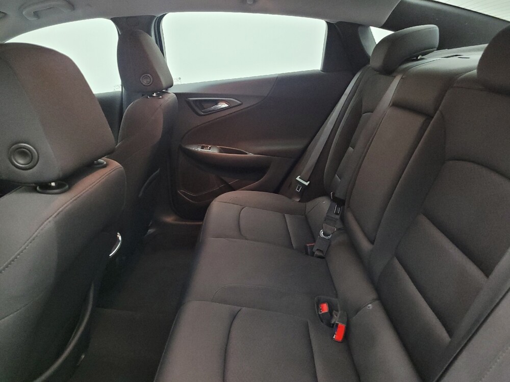 2020 Chevrolet Malibu in Fairfield, OH 45014 - 18066499 18