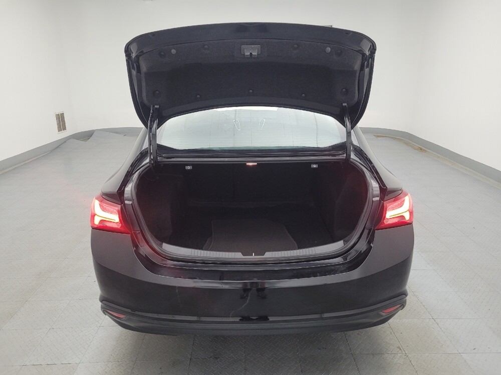 2020 Chevrolet Malibu in Fairfield, OH 45014 - 18066499 29