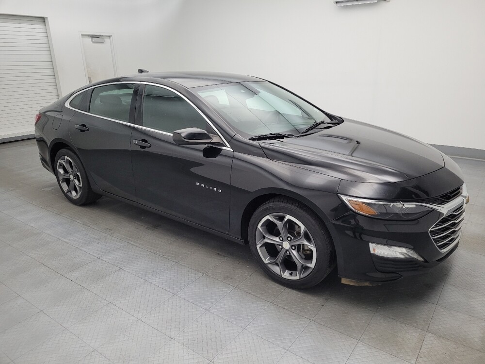 2020 Chevrolet Malibu in Fairfield, OH 45014 - 18066499 11