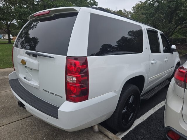 2014 Chevrolet Suburban in Virginia Beach, VA 23464 - 18066534 3