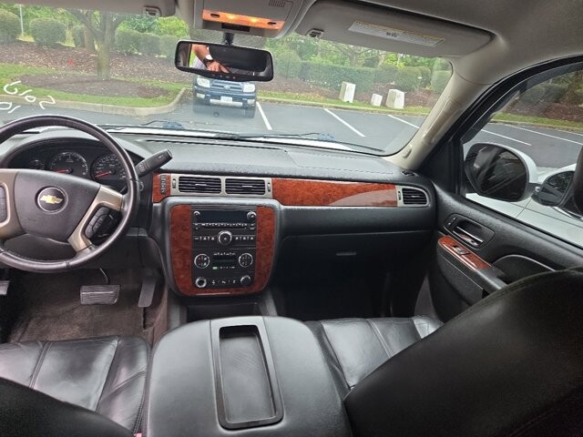 2014 Chevrolet Suburban in Virginia Beach, VA 23464 - 18066534 6