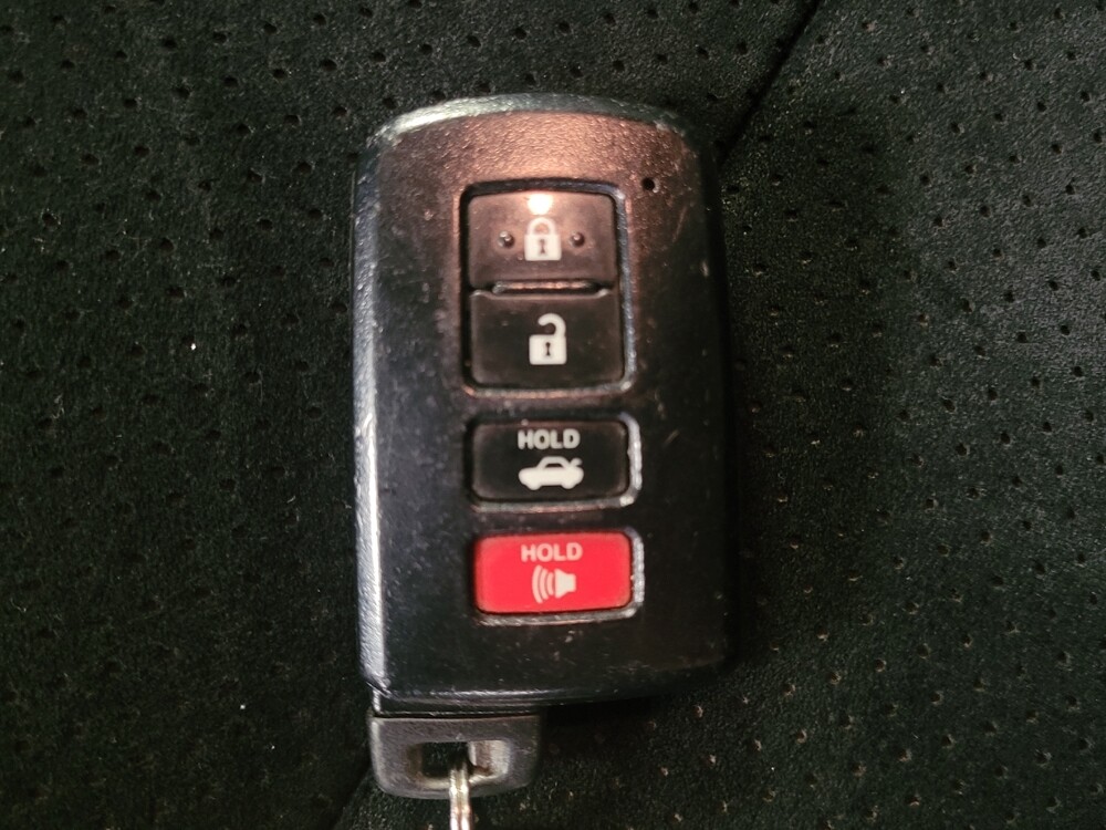 2014 Toyota Camry in Tallahassee, FL 32304 - 18066621 32