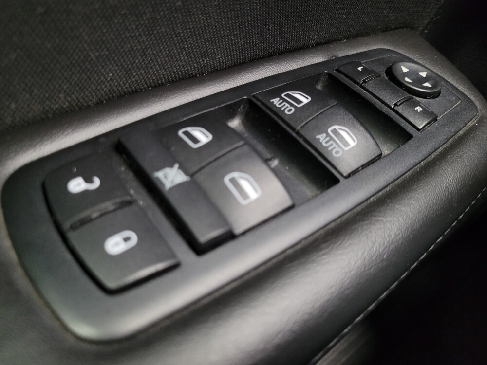 2016 Chrysler 200 in Reno, NV 89502 - 18066643 27