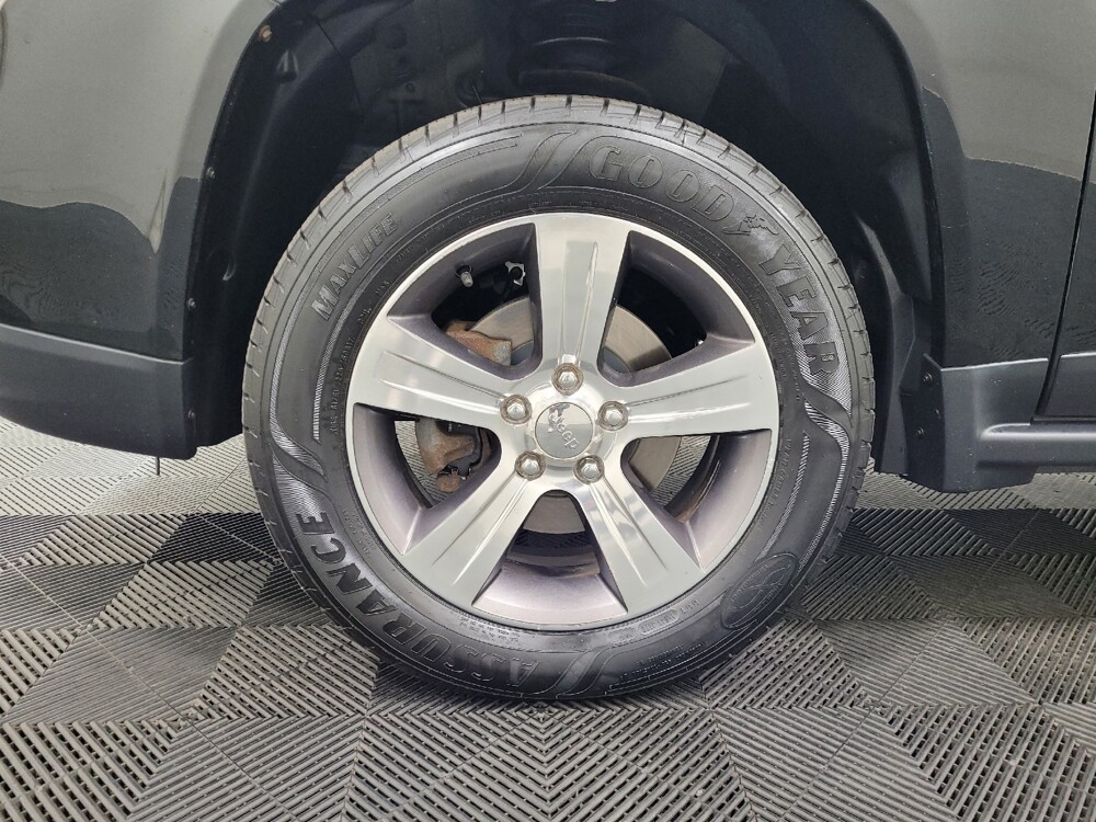 2017 Jeep Compass in Allentown, PA 18103 - 18066729 31