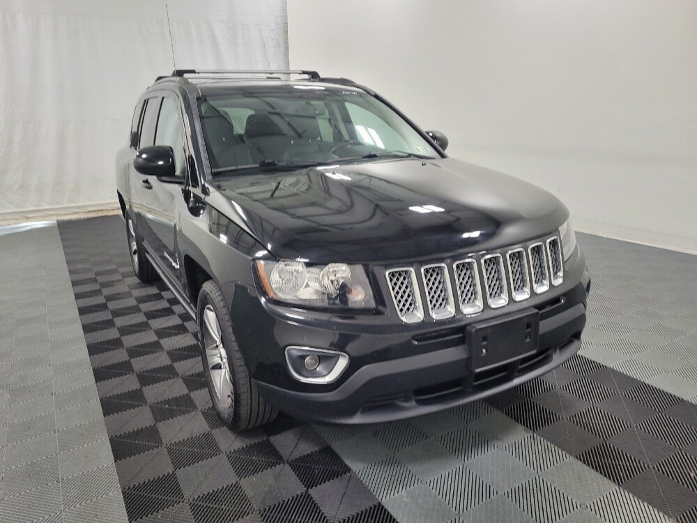 2017 Jeep Compass in Allentown, PA 18103 - 18066729 13