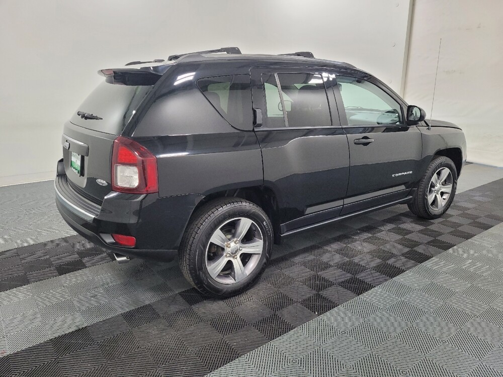2017 Jeep Compass in Allentown, PA 18103 - 18066729 10