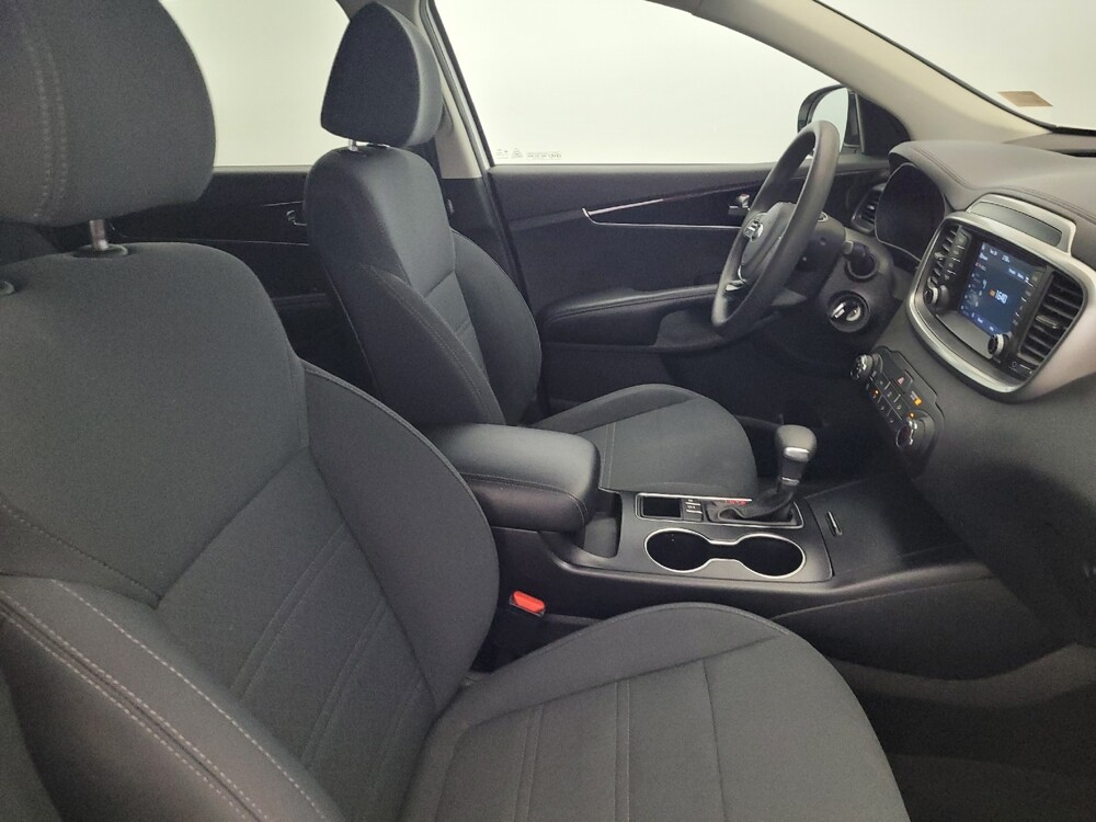 2019 Kia Sorento in Plymouth Meeting, PA 19462 - 18066737 21