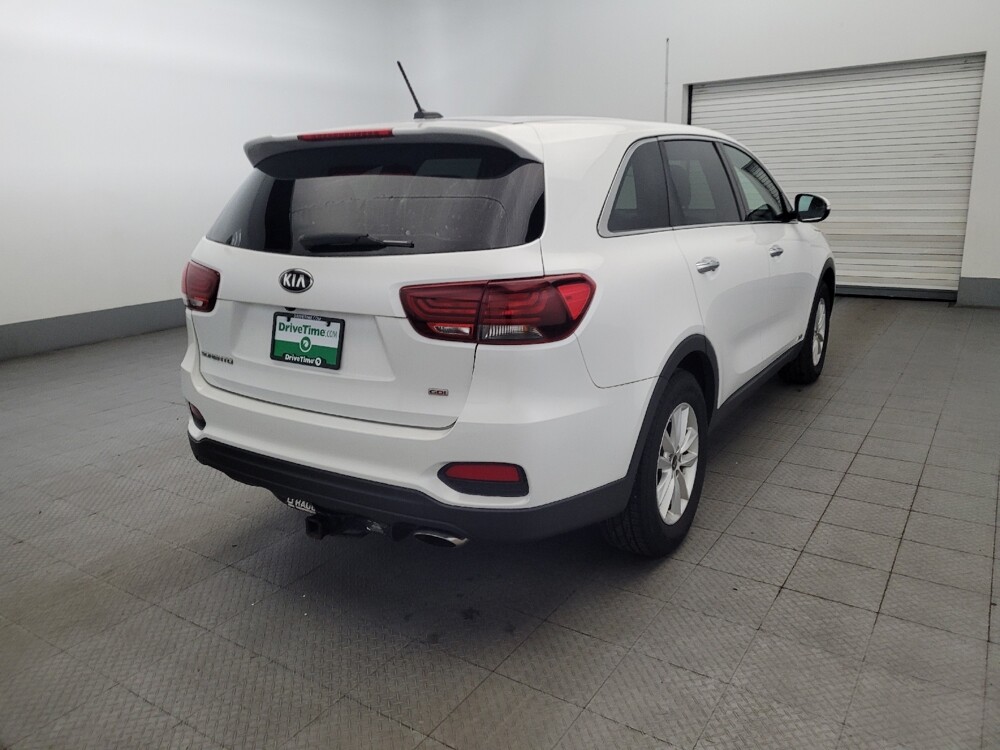 2019 Kia Sorento in Plymouth Meeting, PA 19462 - 18066737 9