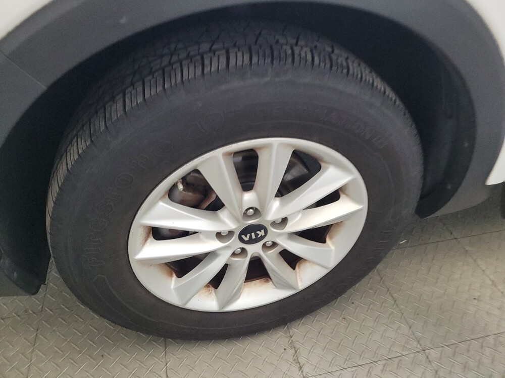 2019 Kia Sorento in Plymouth Meeting, PA 19462 - 18066737 31