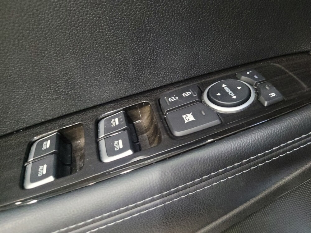 2019 Kia Sorento in Plymouth Meeting, PA 19462 - 18066737 27