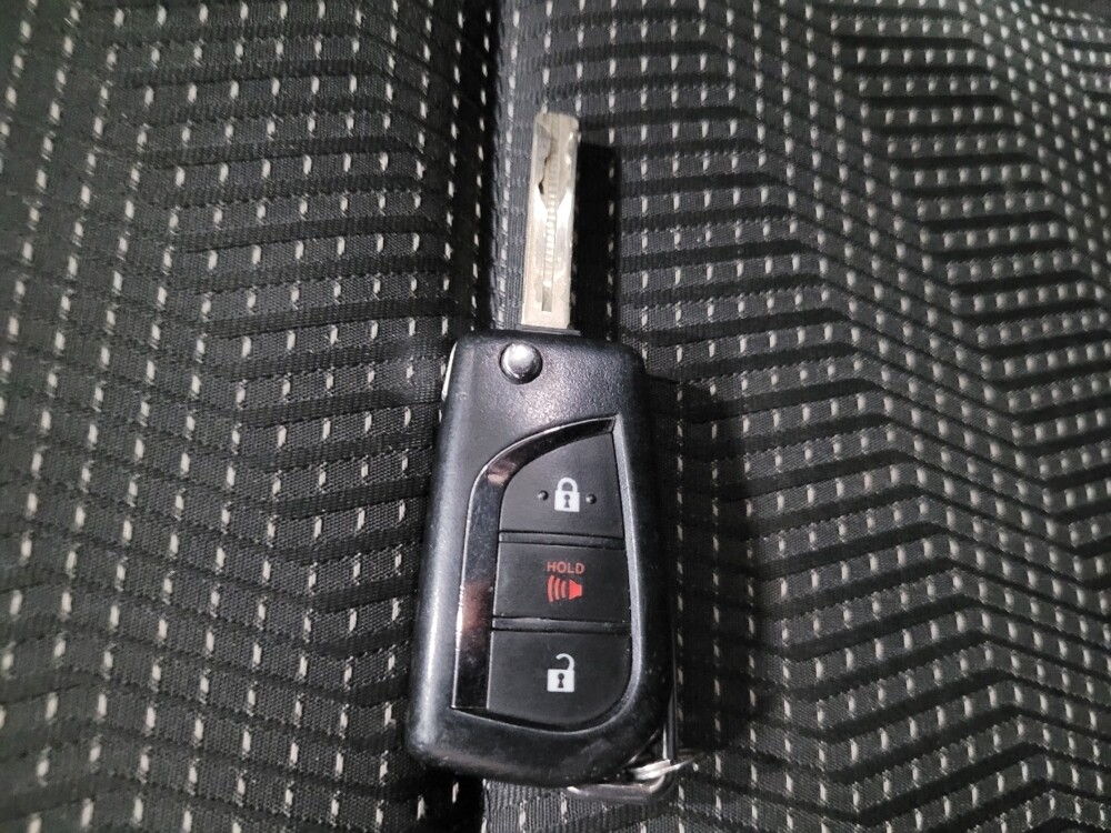 2017 Toyota Corolla in Chesapeake, VA 23320 - 18066742 32