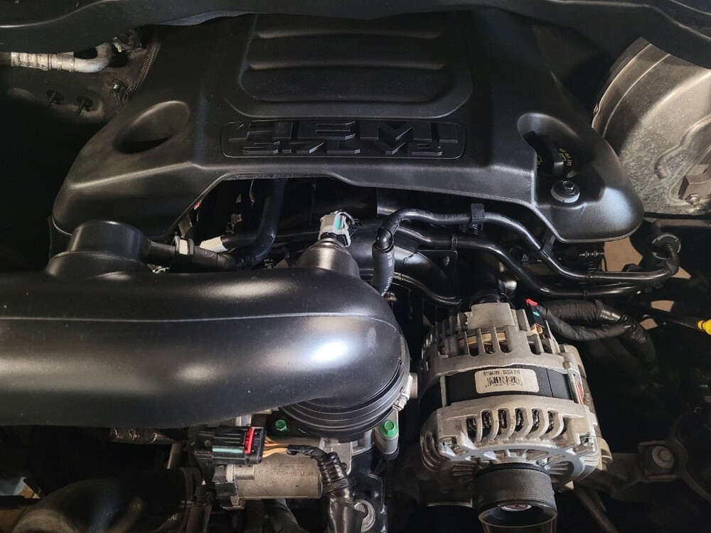 2019 RAM 1500 in Lauderdale Lakes, FL 33313 - 18066777 30