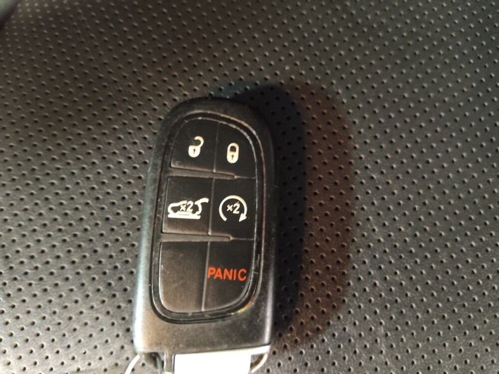 2019 Jeep Cherokee in Bradenton, FL 34207 - 18066925 32