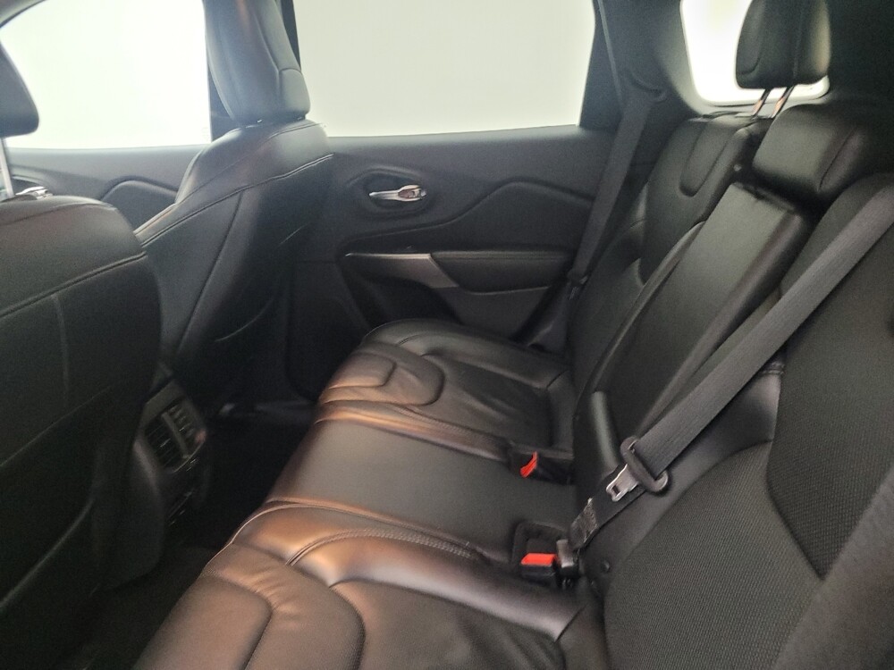 2019 Jeep Cherokee in Bradenton, FL 34207 - 18066925 18