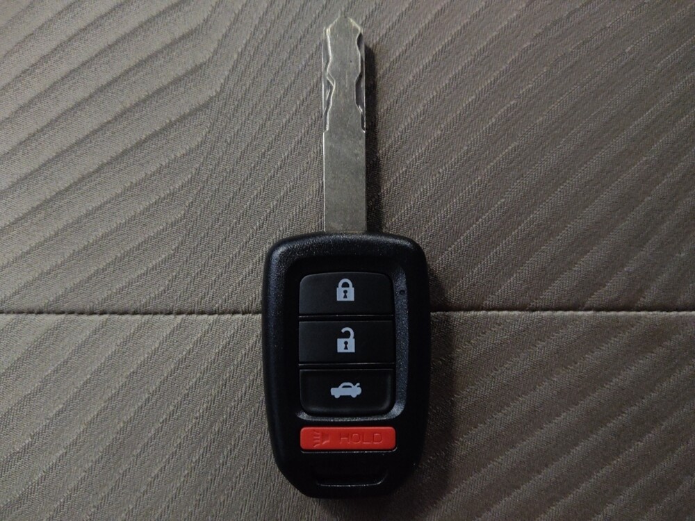 2014 Honda Accord in Live Oak, TX 78233 - 18066963 32