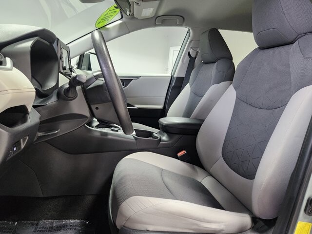 2021 Toyota RAV4 in Cinnaminson, NJ 08077 - 18066965 11