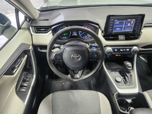 2021 Toyota RAV4 in Cinnaminson, NJ 08077 - 18066965 16