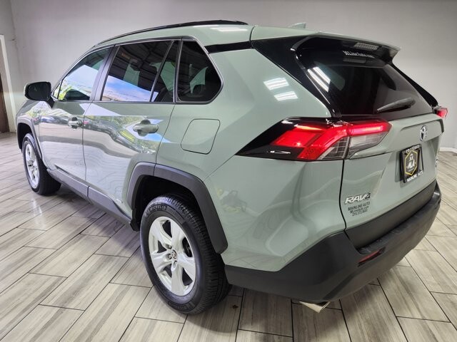 2021 Toyota RAV4 in Cinnaminson, NJ 08077 - 18066965 3