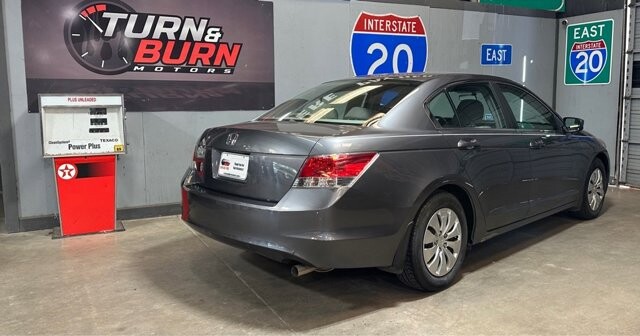 2009 Honda Accord in Conyers, GA 30094 - 18066971 4