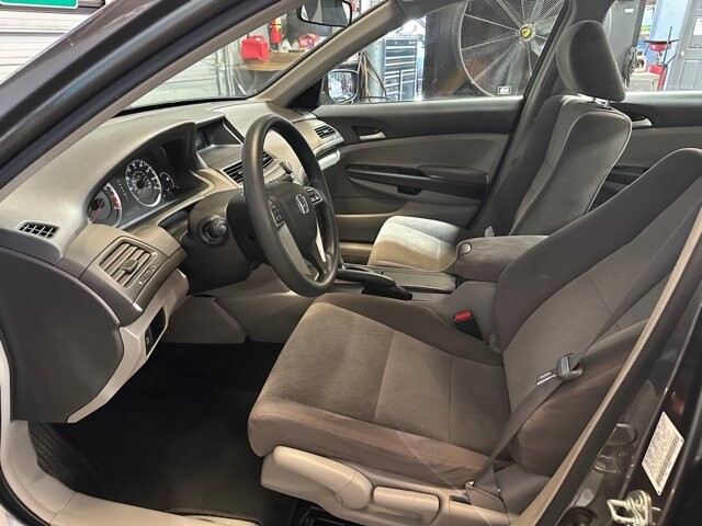 2009 Honda Accord in Conyers, GA 30094 - 18066971 10