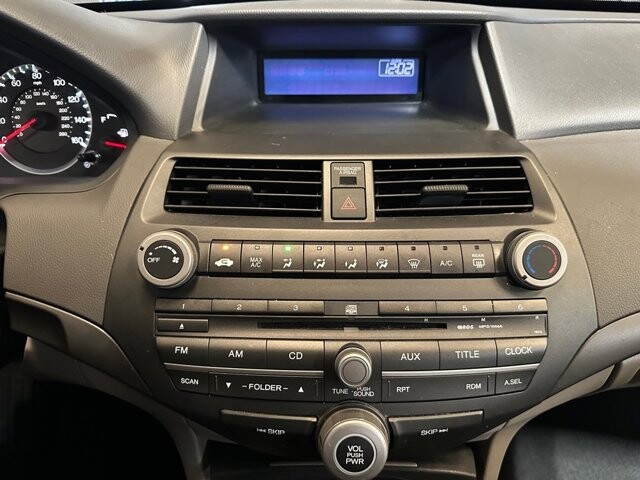 2009 Honda Accord in Conyers, GA 30094 - 18066971 13