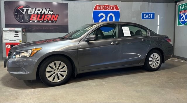 2009 Honda Accord in Conyers, GA 30094 - 18066971 3