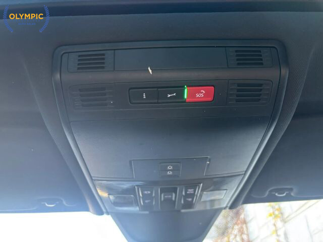 2022 Volkswagen Tiguan in Decatur, GA 30032 - 18066986 36