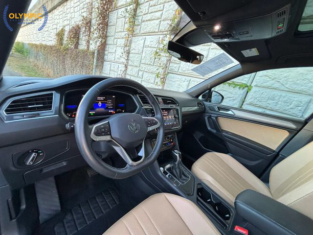 2022 Volkswagen Tiguan in Decatur, GA 30032 - 18066986 17