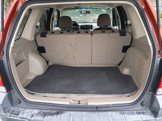 2005 Ford Escape in Hudson, FL 34669 - 18066988 9