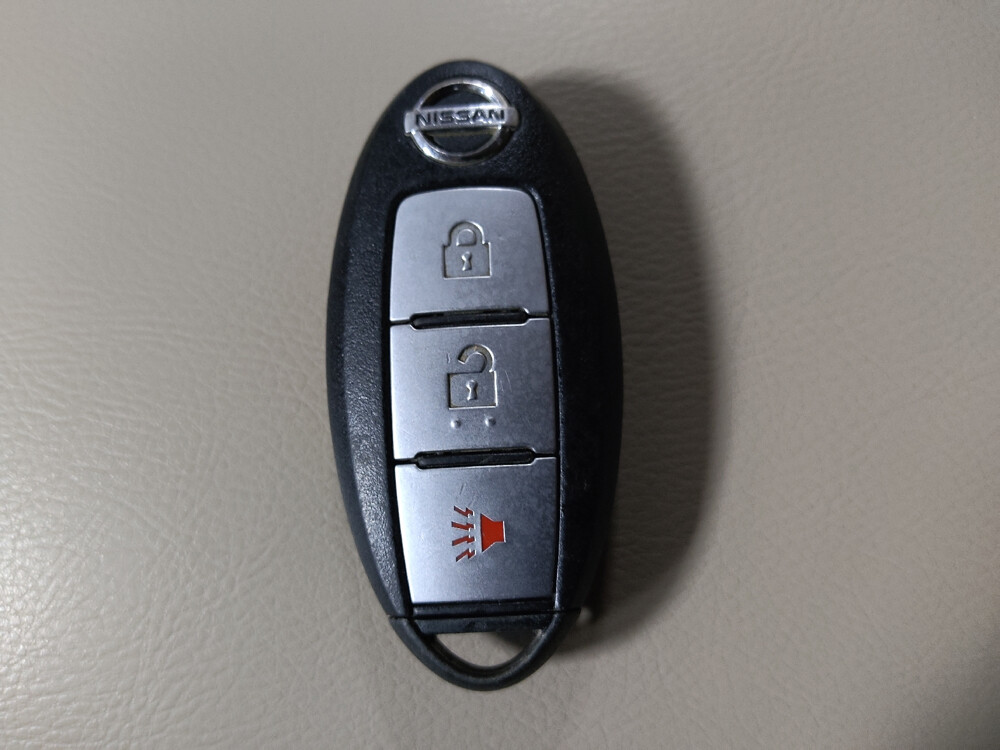 2016 Nissan Rogue in Union City, GA 30291 - 18067000 32