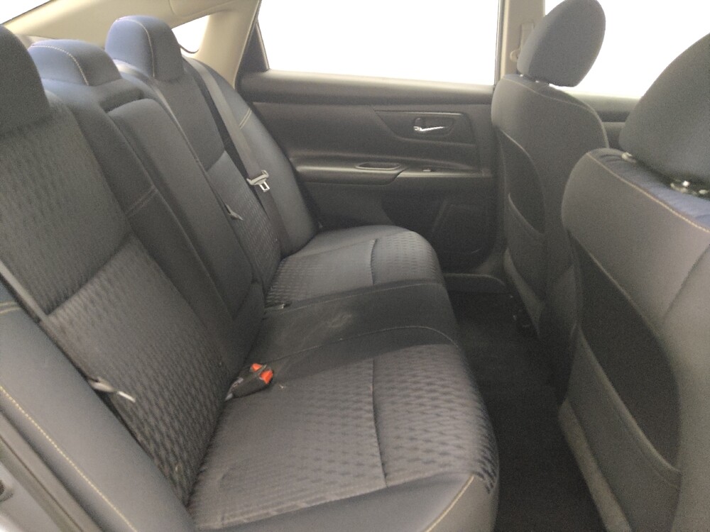 2017 Nissan Altima in Pelham, AL 35124 - 18067021 19