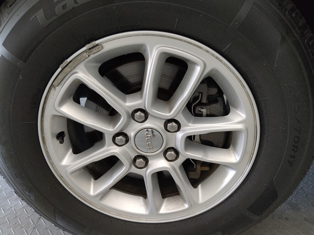 2020 Jeep Grand Cherokee in Conyers, GA 30094 - 18067024 31